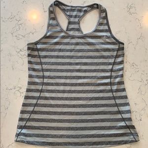 New balance workout top